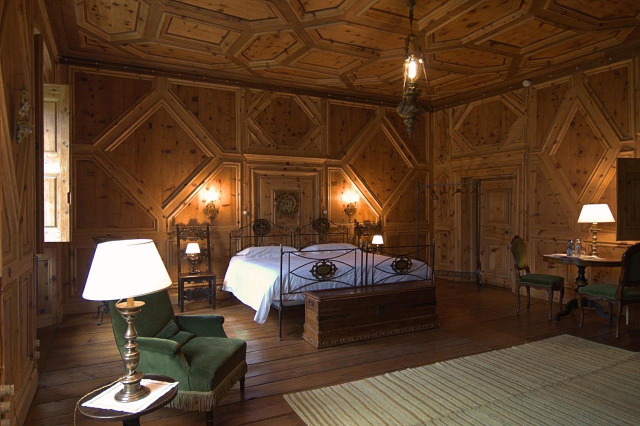 Bed and Breakfast Palazzo Juvalta Тельо Экстерьер фото
